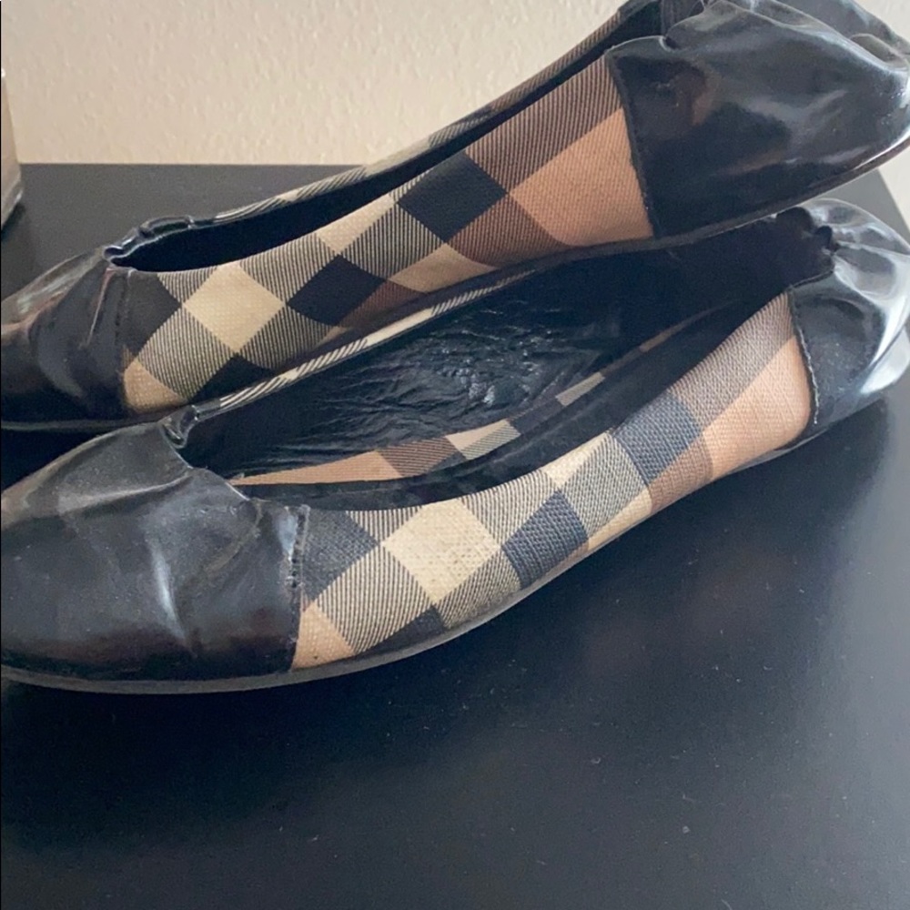Burberry ballet flats